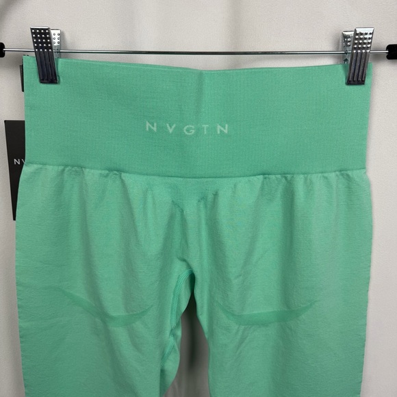 NVGTN NWT Bright Teal Green Seamless Leggings - Size Medium - Picture 9 of 11